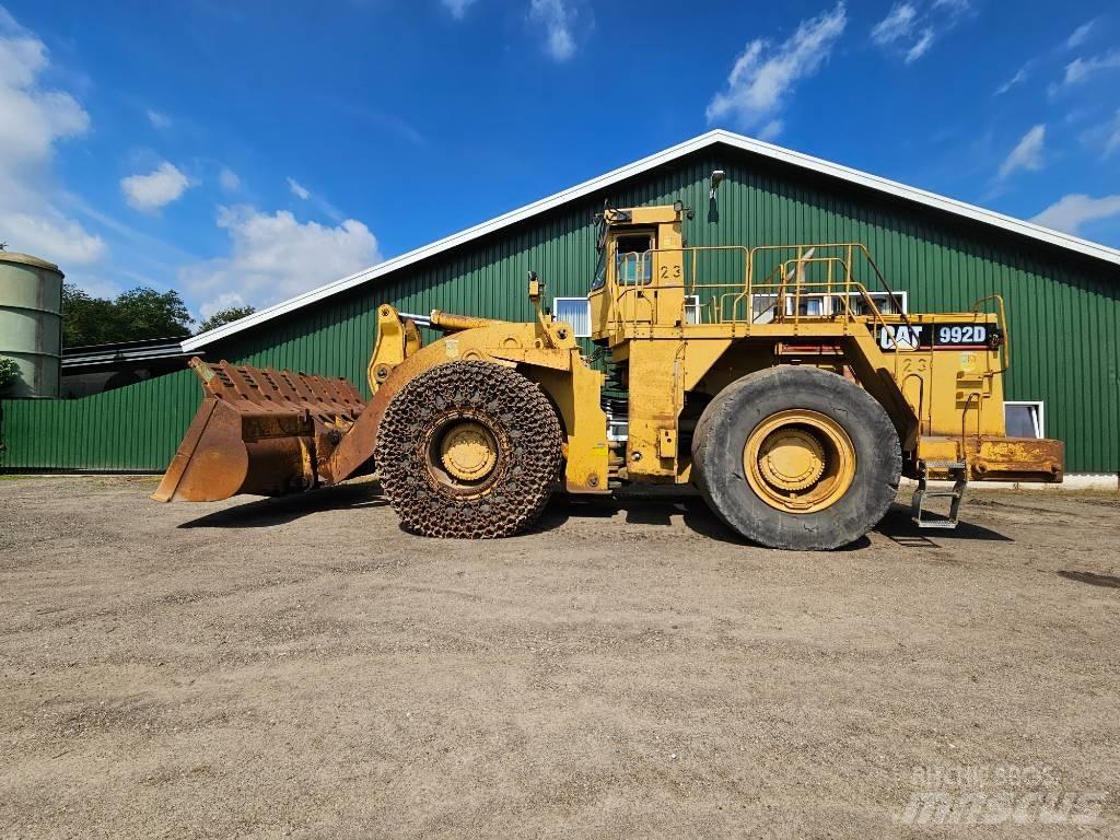 CAT 992 D Pyöräkuormaajat