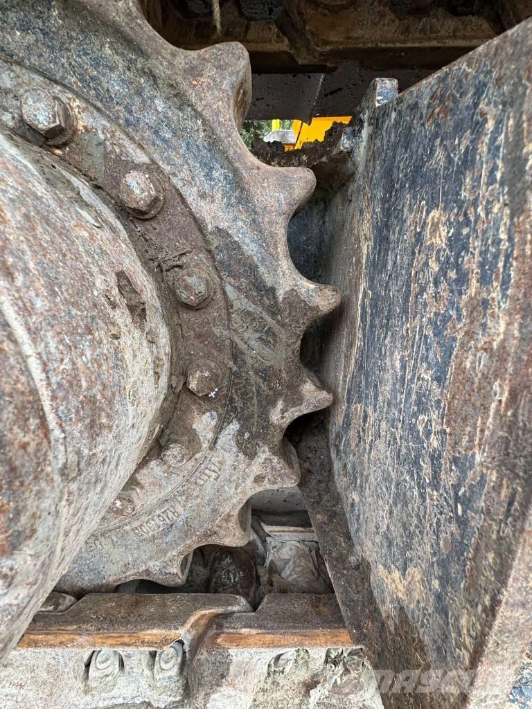 JCB 140 X Telakaivukoneet