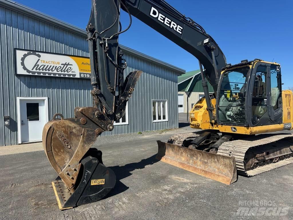 John Deere 135 G Telakaivukoneet