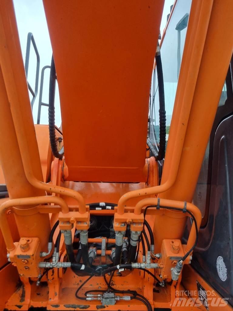 Doosan DX 180 LC-3 Telakaivukoneet