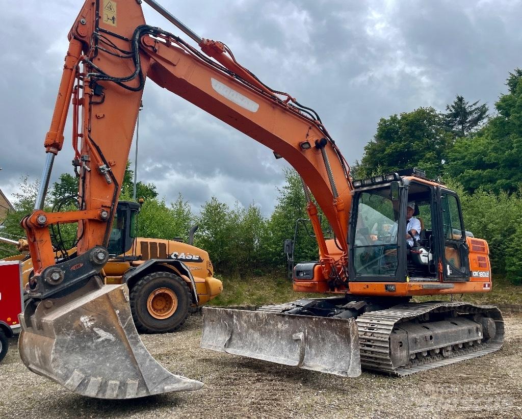 Doosan DX 180 LC-3 Telakaivukoneet