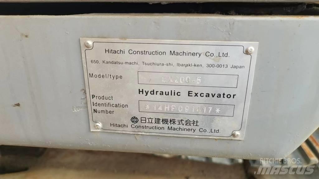 Hitachi EX 200-5 Telakaivukoneet