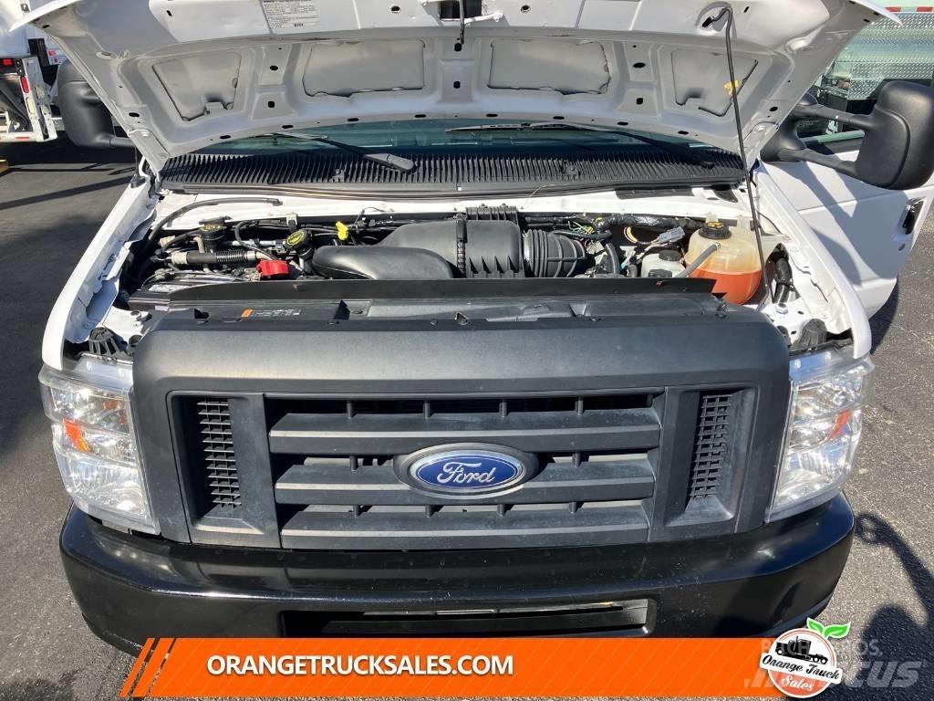 Ford E 350 SD Umpikorikuorma-autot