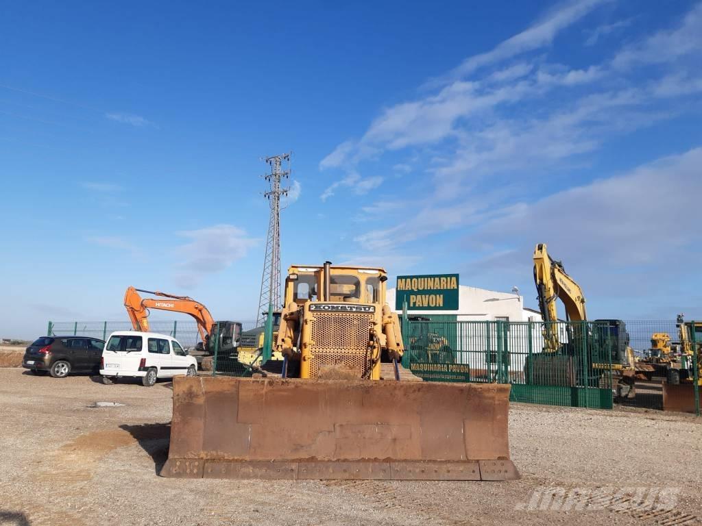 Komatsu D 85 E-12 Telaketjupuskutraktorit