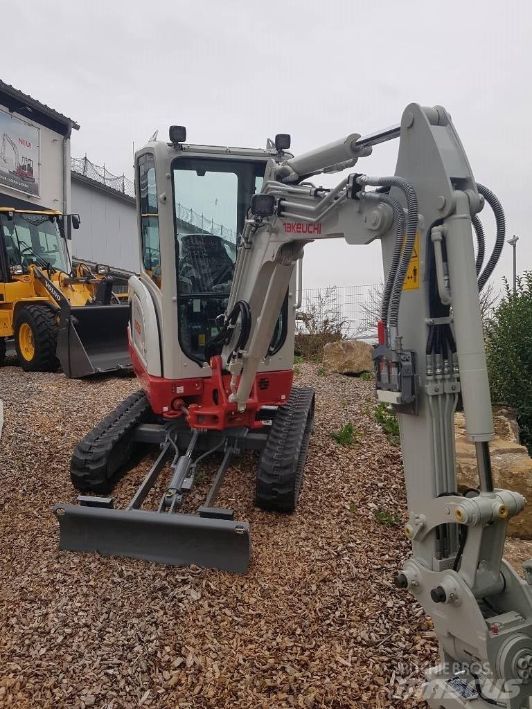 Takeuchi TB225 Minikaivukoneet < 7t