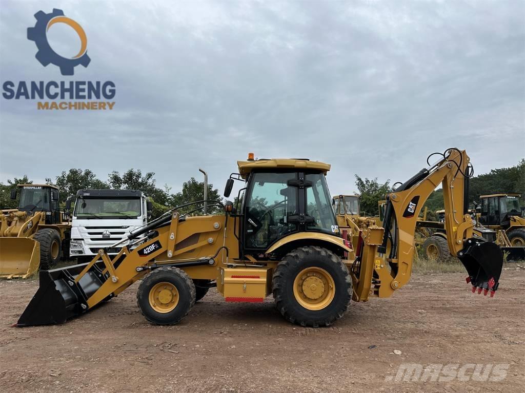 CAT 420 F2 Kaivurikuormaajat