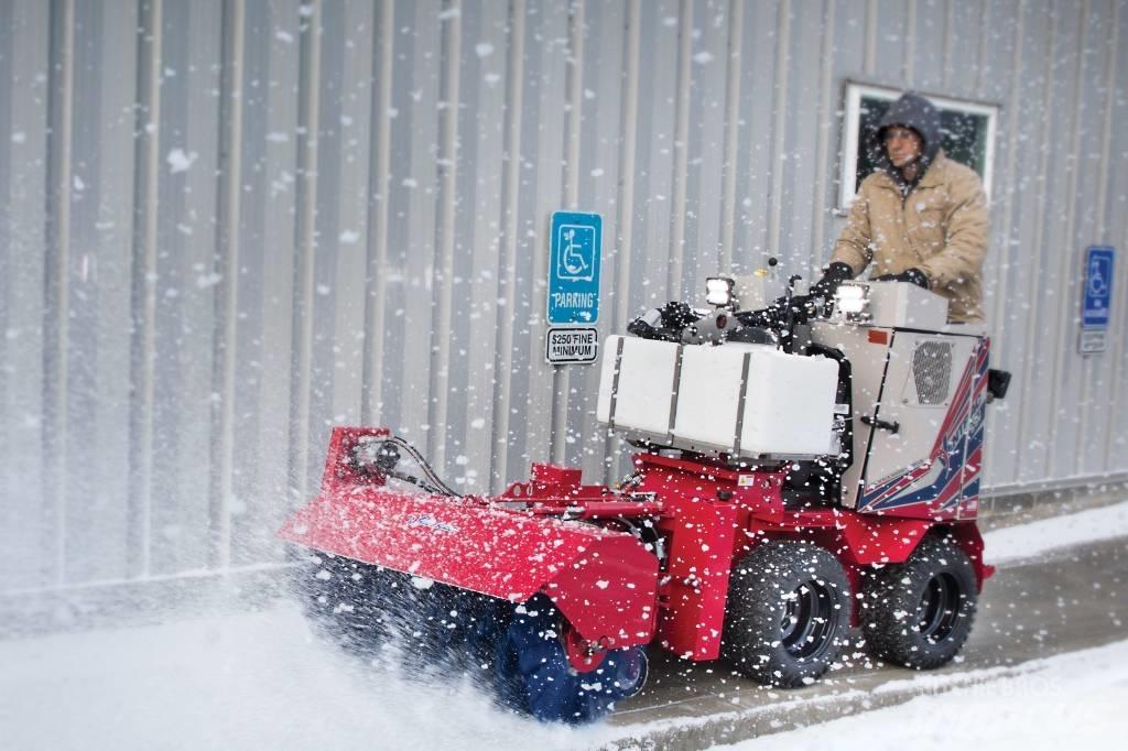 Ventrac 4500Y Traktorit