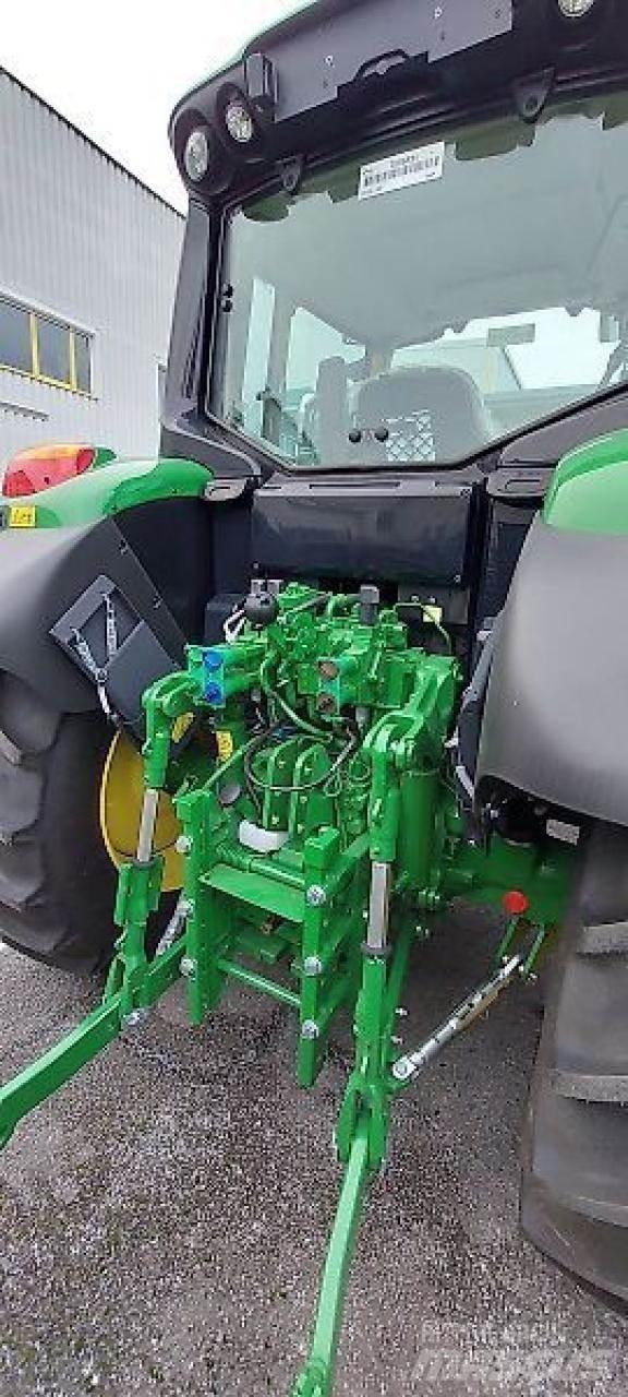 John Deere 6090m Traktorit