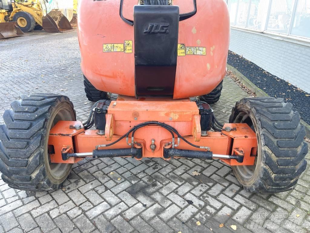 JLG 600 AJ Teleskooppipuominostimet