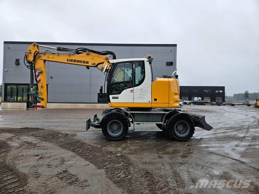 Liebherr 913 Compact Pyöräkaivukoneet