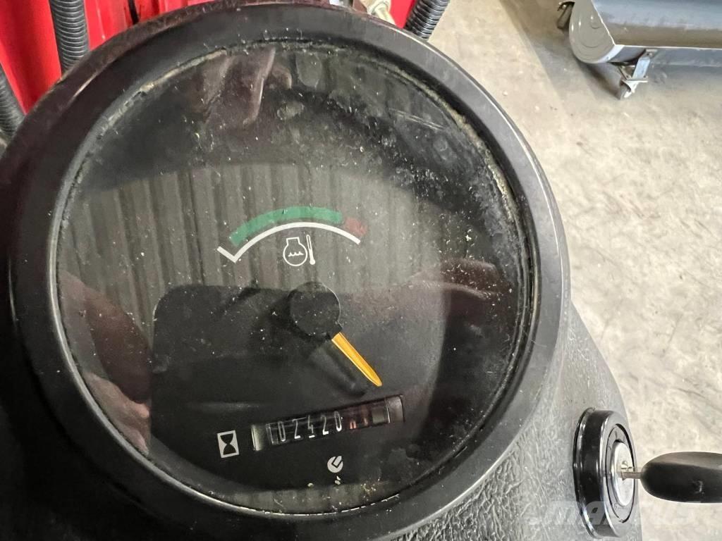 Fuchs F 853 H Yleiskuormaajat