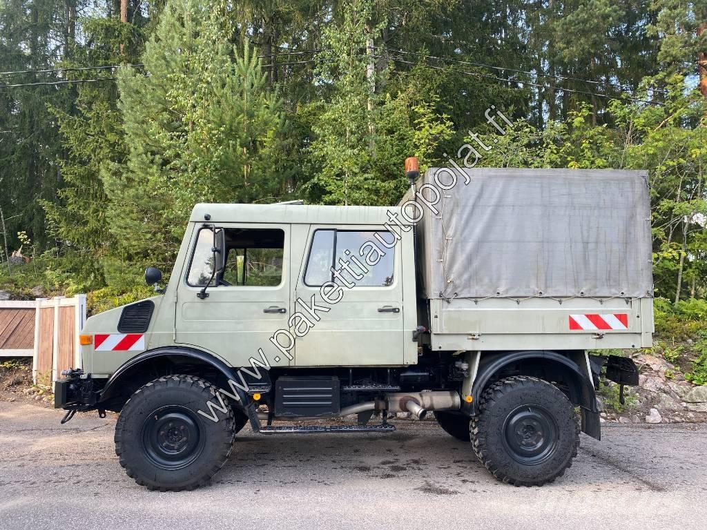 Unimog U 1250L DoKa Pressukapelli kuorma-autot