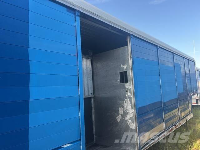 Mickey 16 Bay Juomien jakelu perävaunut