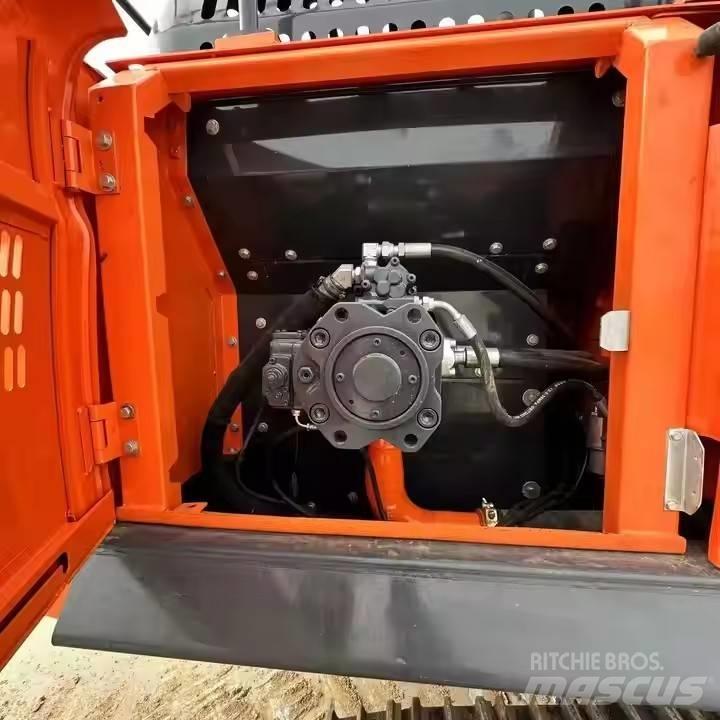 Doosan DX300LC Telakaivukoneet