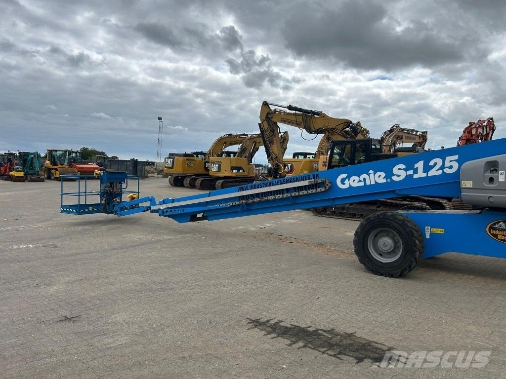 Genie S 125 Teleskooppipuominostimet