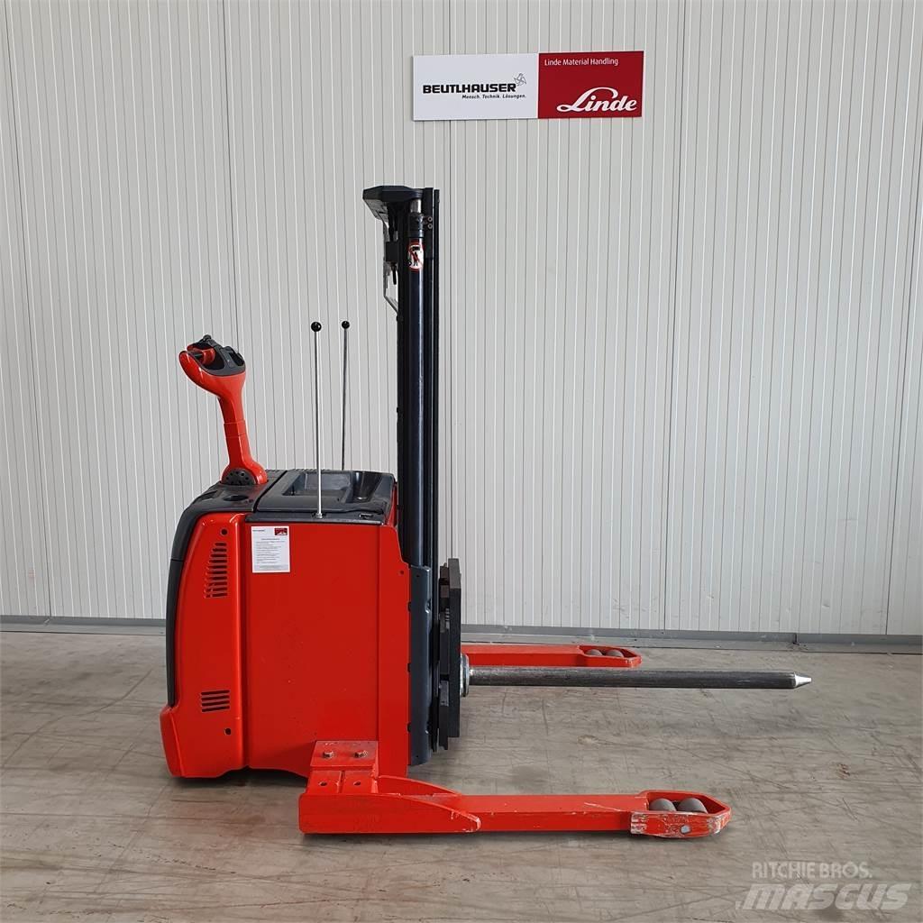 Linde L16AS Käyden ajettavat pinoamistrukit