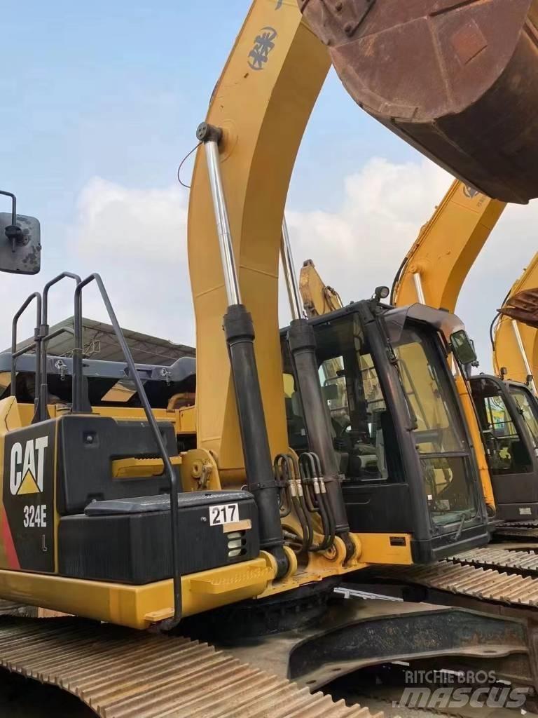 CAT 324 E Telakaivukoneet