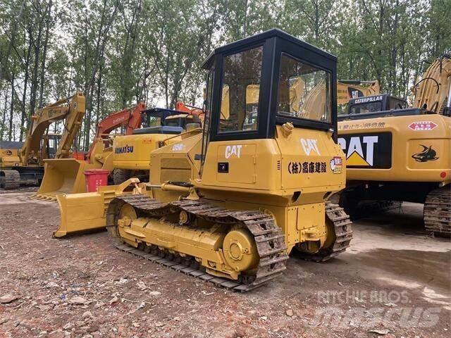 CAT D 5 G Telaketjupuskutraktorit