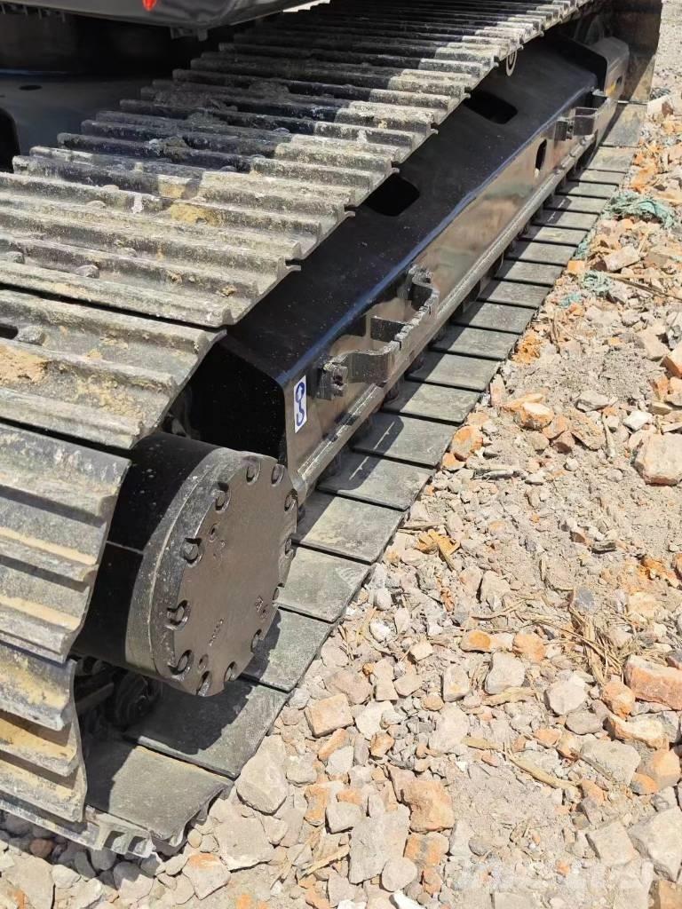 Hitachi ZX200 Telakaivukoneet
