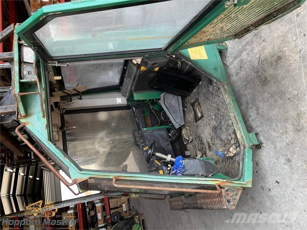 Timberjack 1270 Ohjaamo ja sisusta