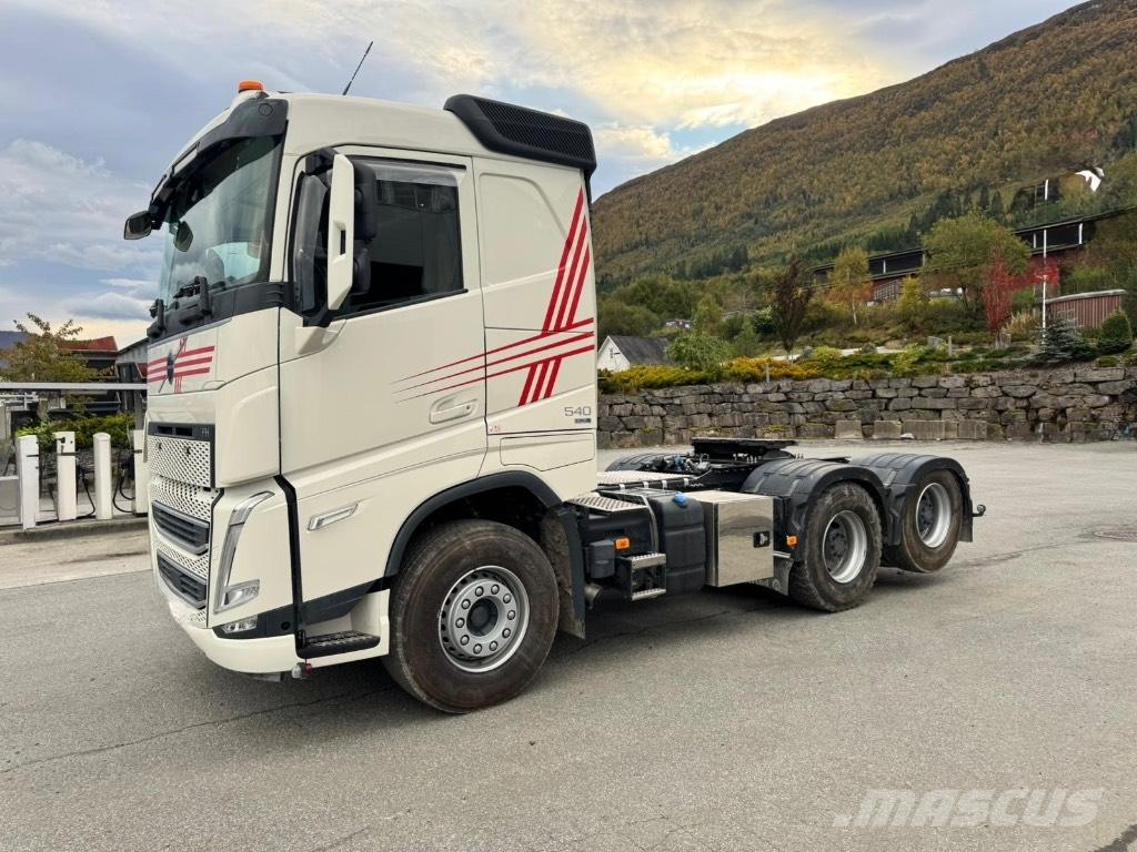 Volvo FH540 6 X 4 Vetopöytäautot