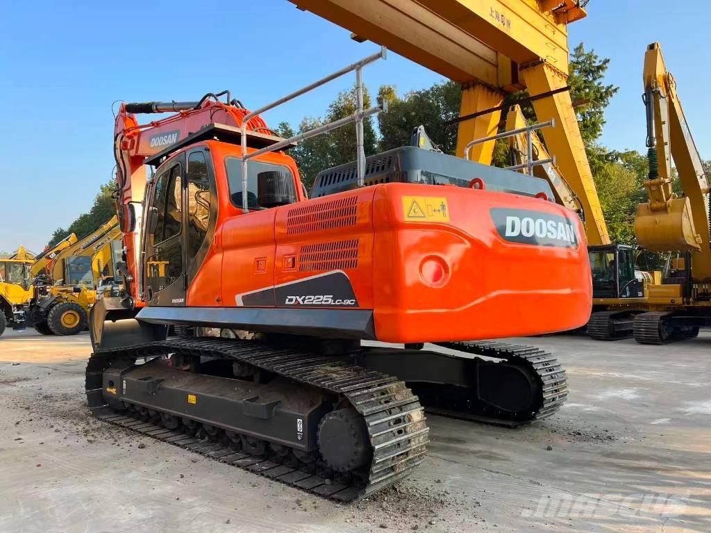 Doosan DX225LC-9C Midikaivukoneet 7t - 12t