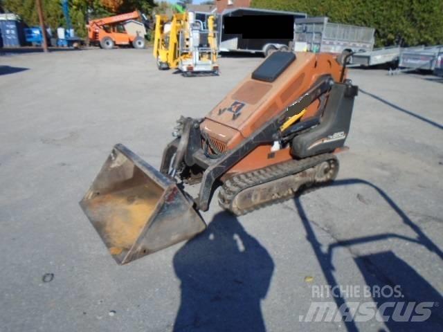 Ditch Witch SK 650 Liukuohjatut kuormaajat