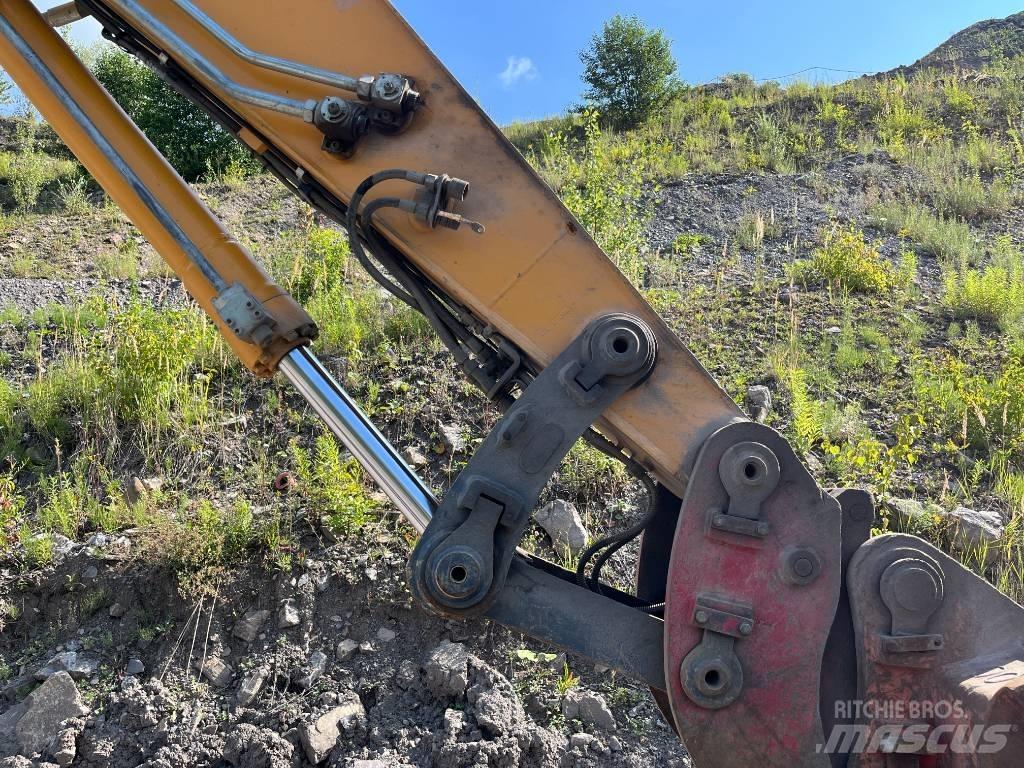 Liebherr R 924 C Telakaivukoneet