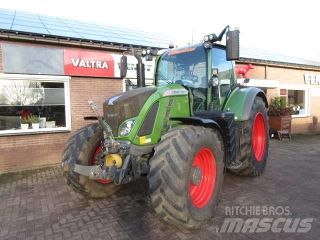Fendt 718 S4 Traktorit