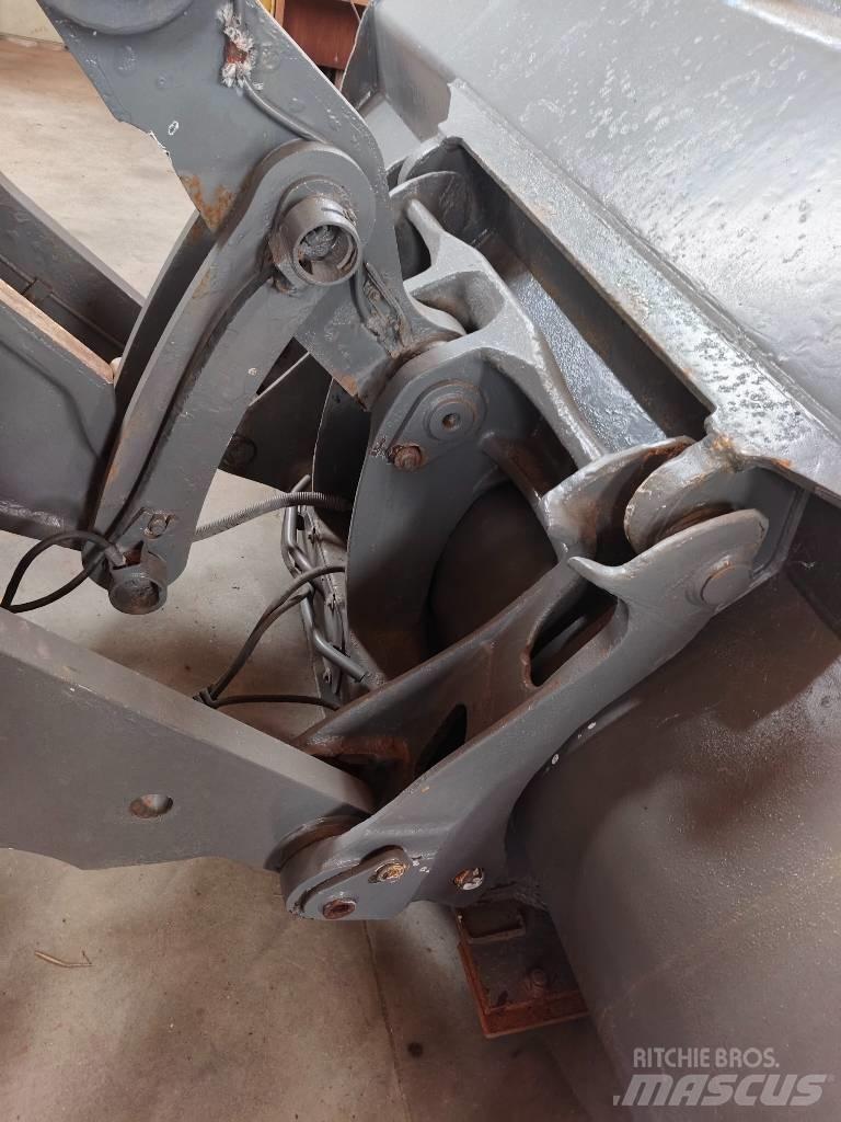 Volvo Volvo L120H Pienkuormaajat
