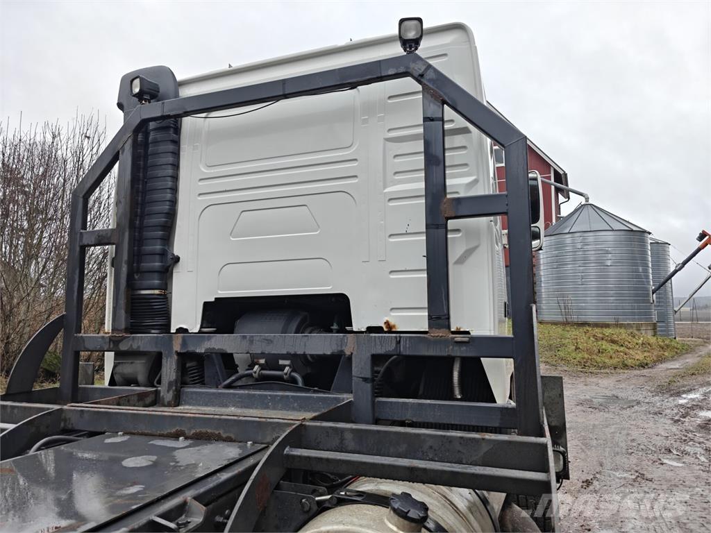 Volvo FH 12 Metsäkoneritilät