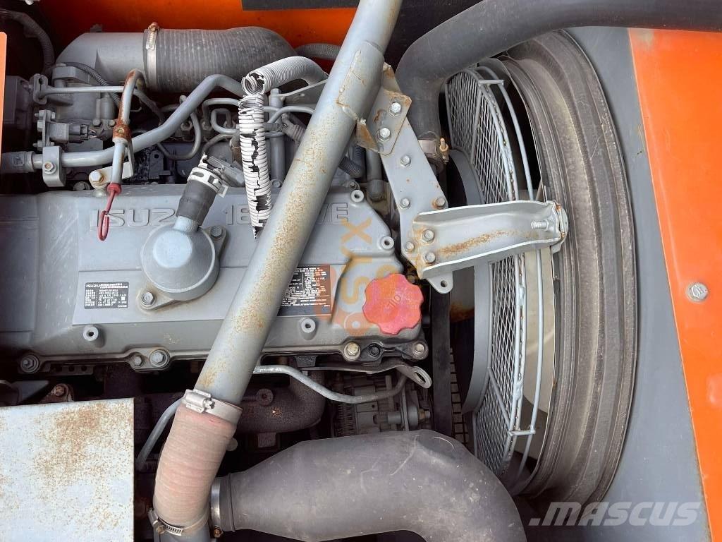 Hitachi ZX 240 Telakaivukoneet