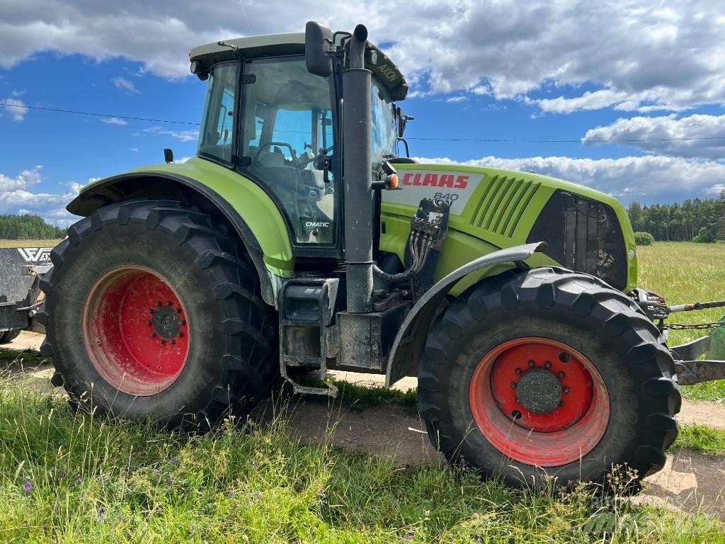 CLAAS Axion 840 Traktorit