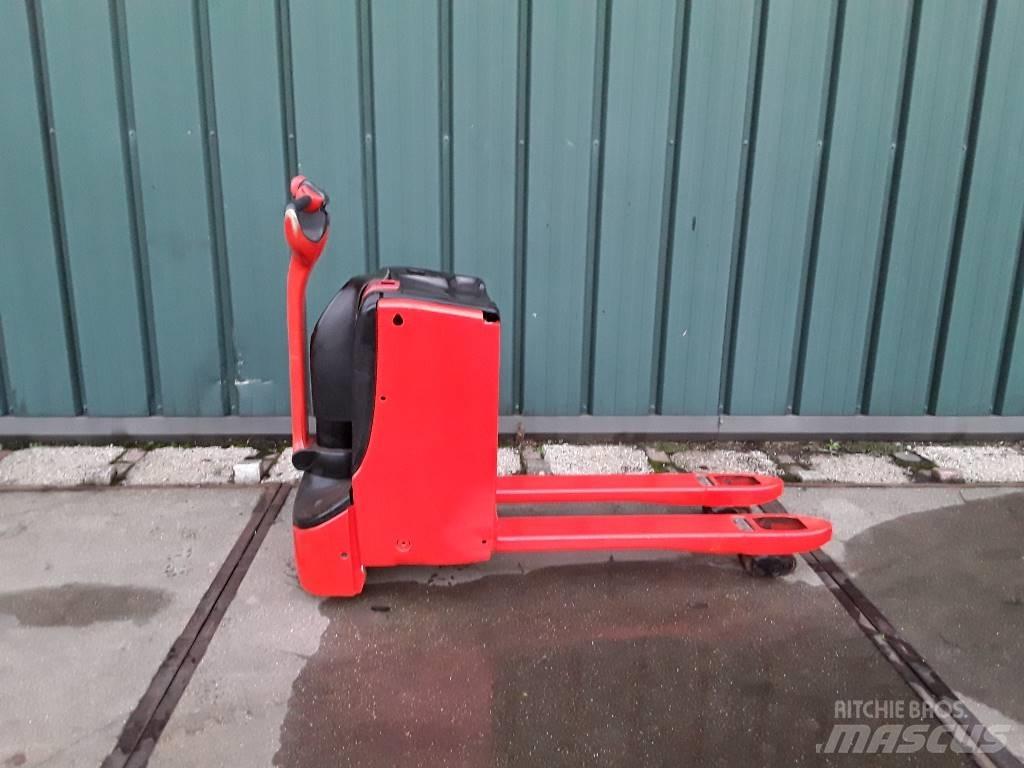 Linde T16 Lavansiirtotrukit