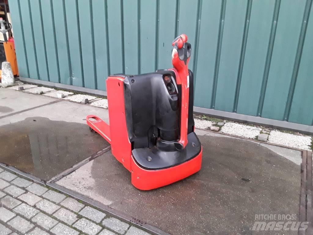 Linde T16 Lavansiirtotrukit