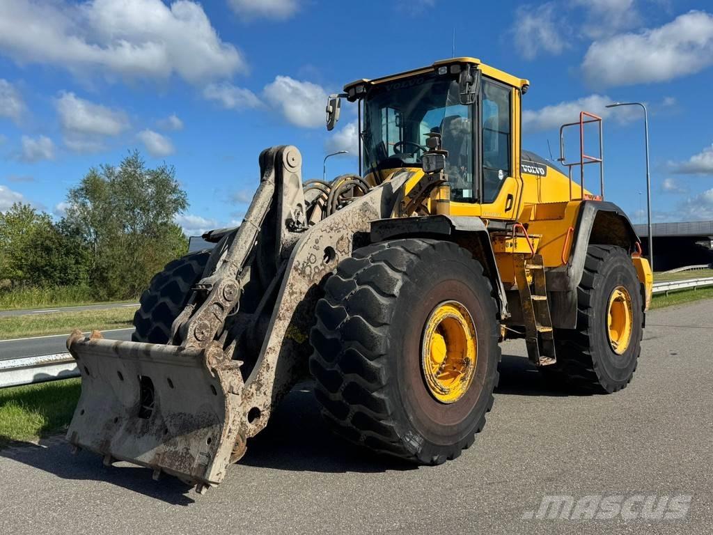 Volvo L220H Pyöräkuormaajat