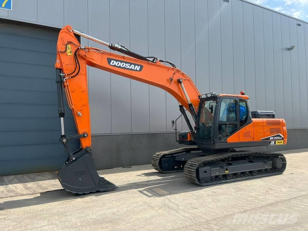 Doosan DX 225 LC-7M Telakaivukoneet