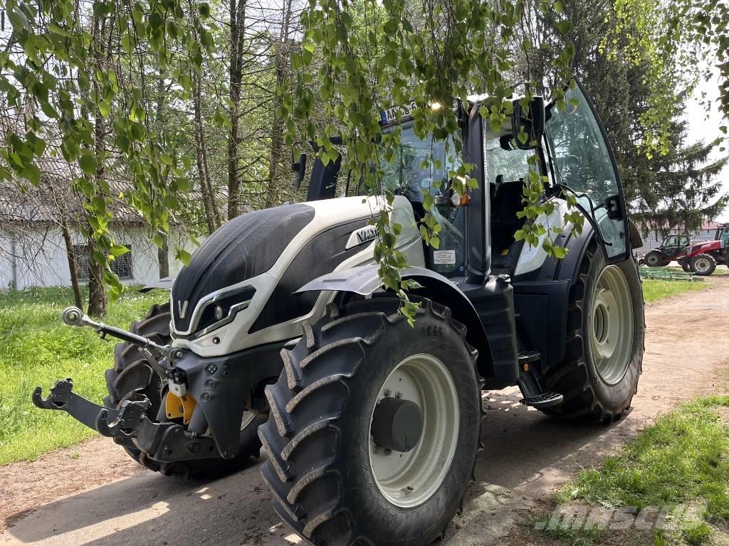 Valtra T 255 Traktorit