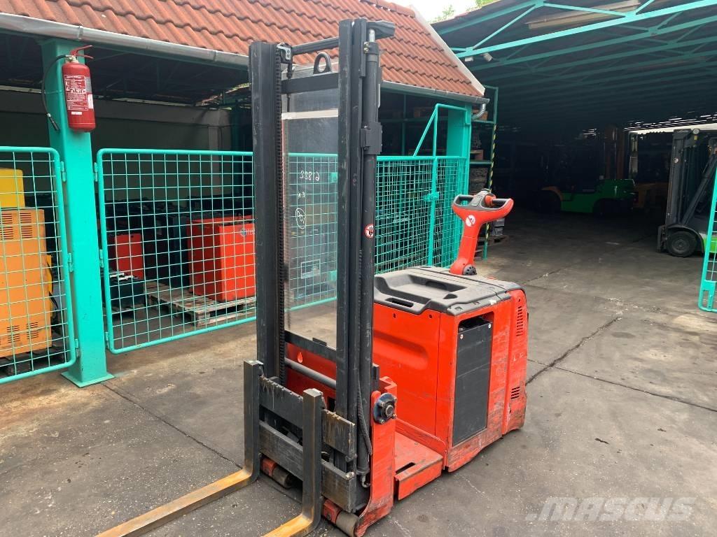 Linde L12AC V-3818 Ajettavat pinoamisvaunut