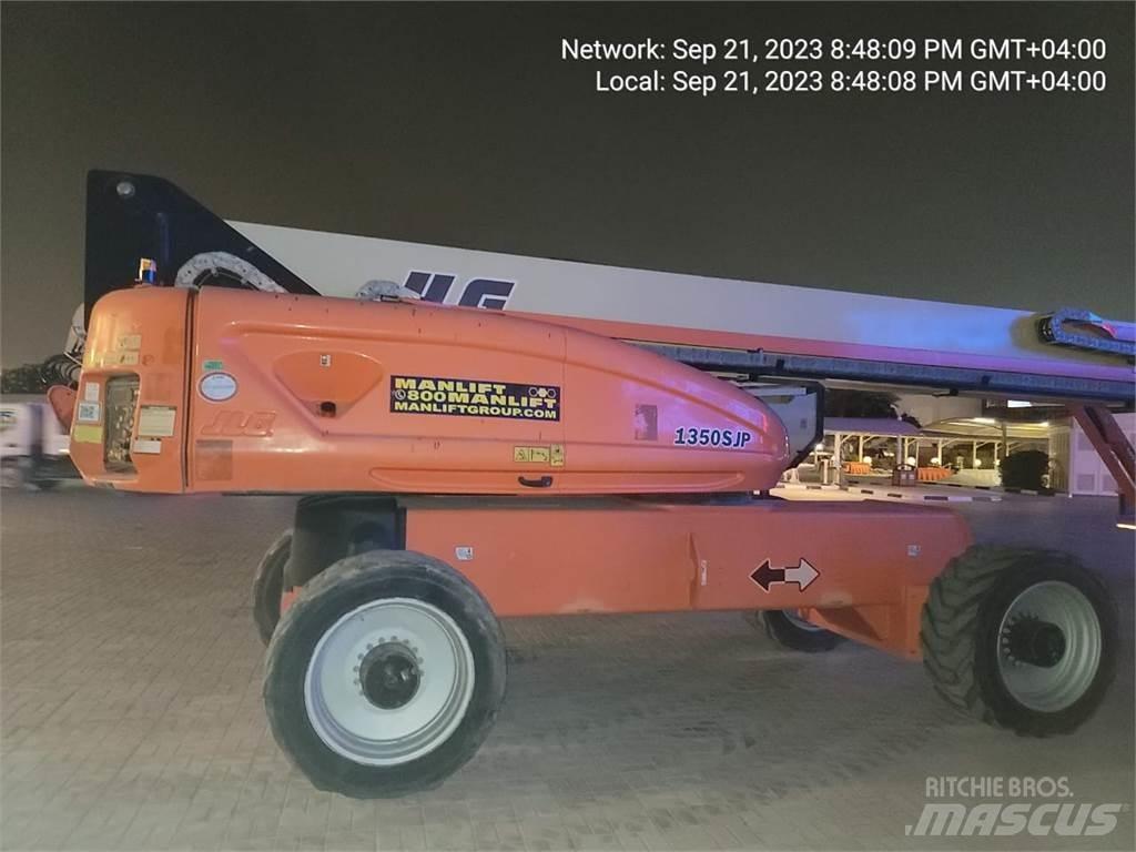 JLG 1350SJP Teleskooppipuominostimet