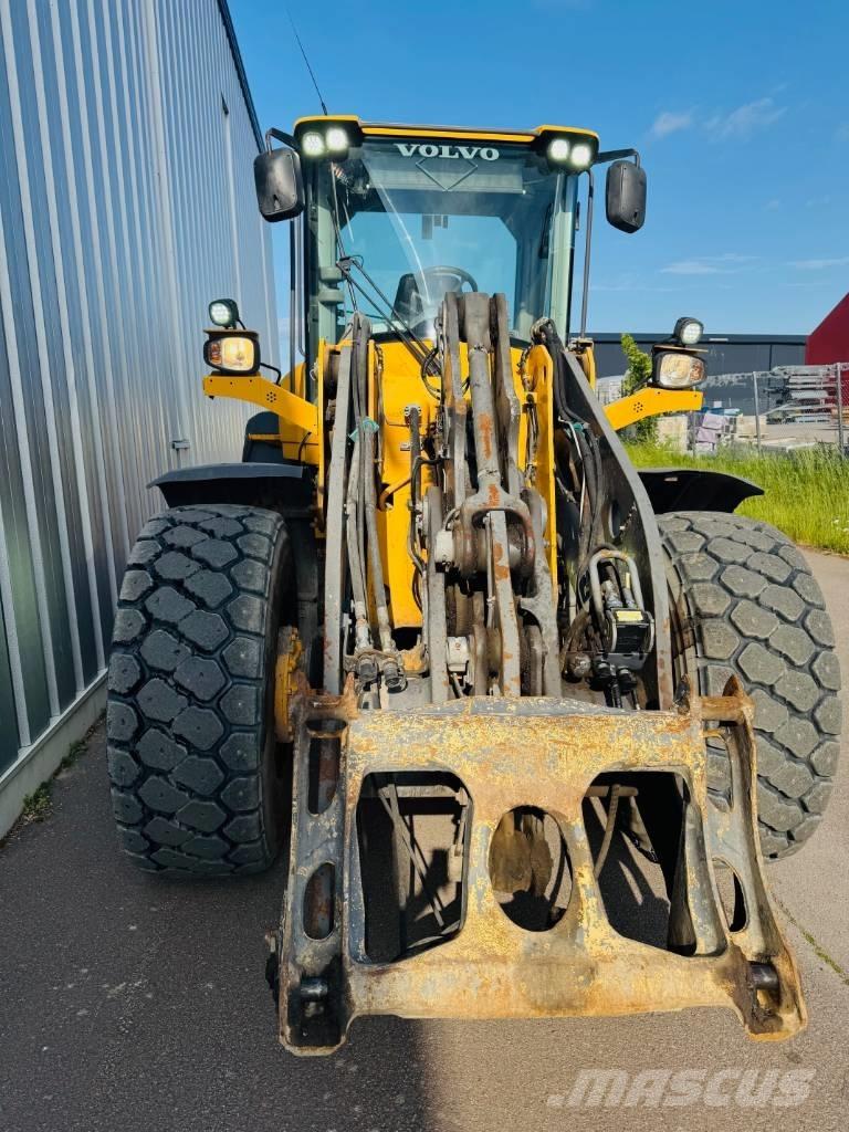 Volvo L 90 G Pyöräkuormaajat