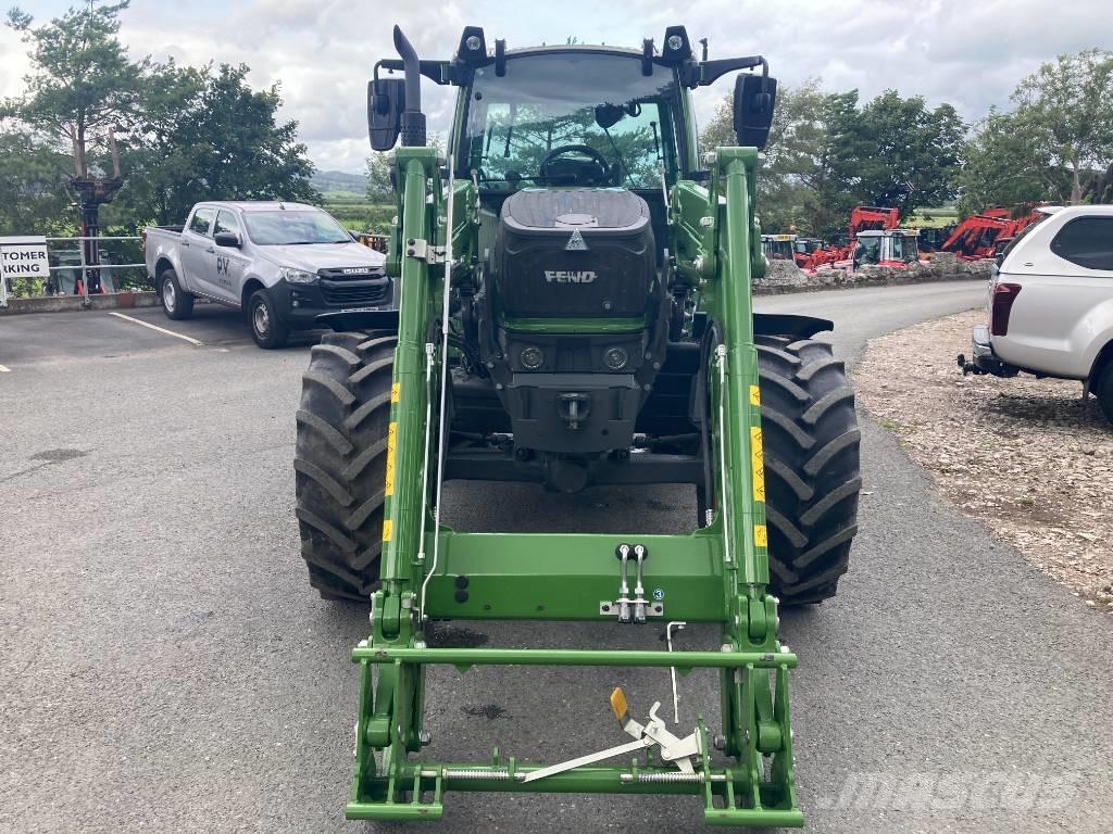 Fendt 211 Traktorit