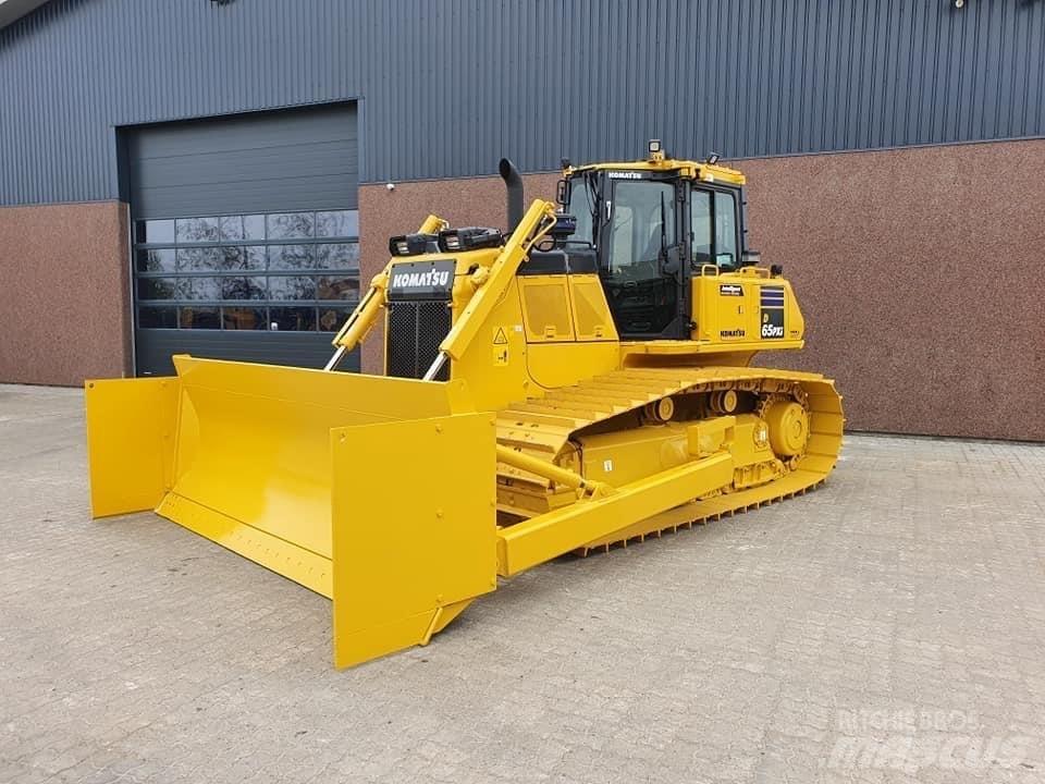 Komatsu D 65 PX-17 Telaketjupuskutraktorit