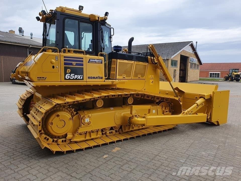 Komatsu D 65 PX-18 Telaketjupuskutraktorit