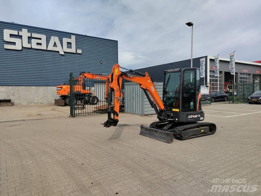 Develon DX27-5 Minikaivukoneet < 7t