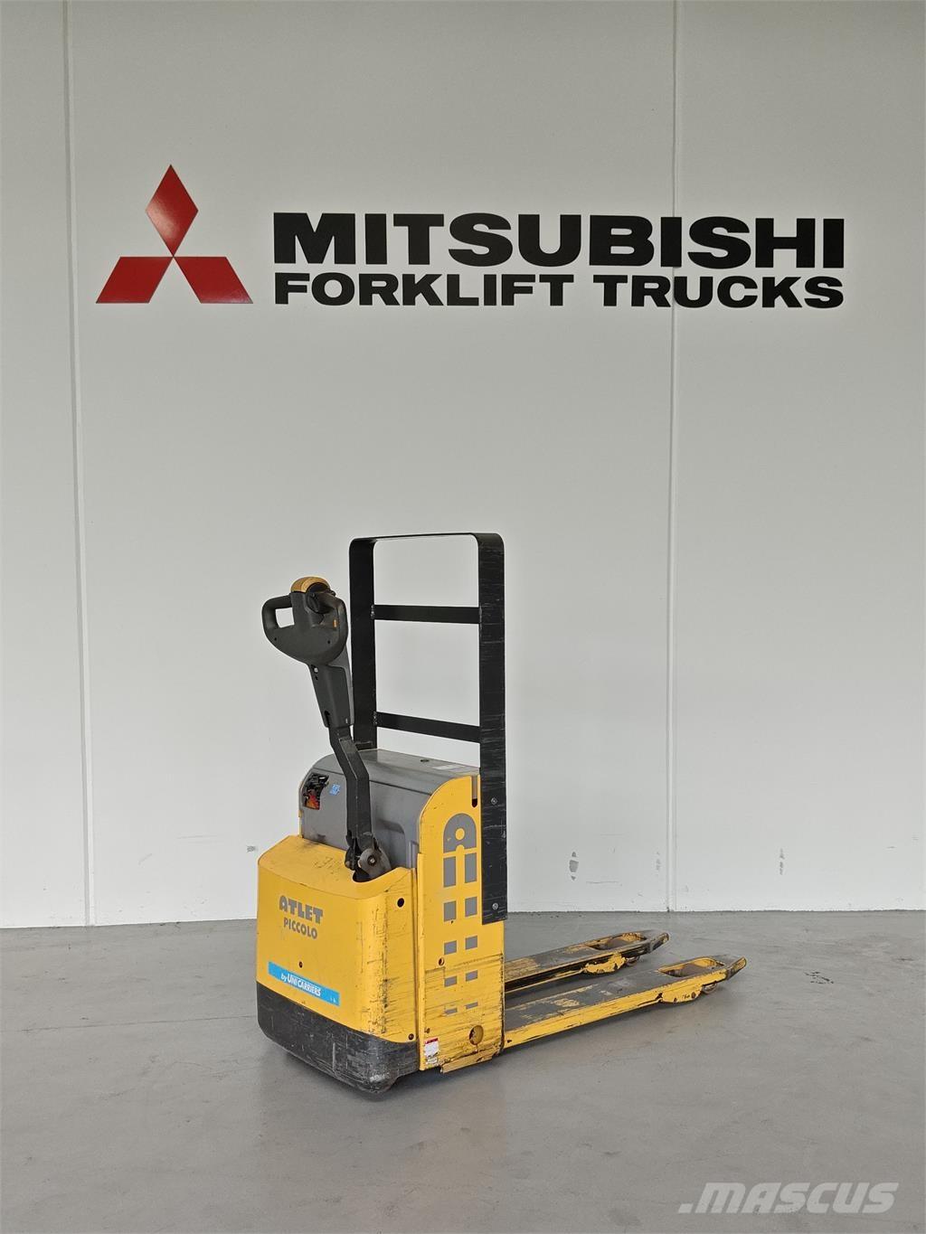 Atlet PLL180 Käyden ajettavat pinoamistrukit