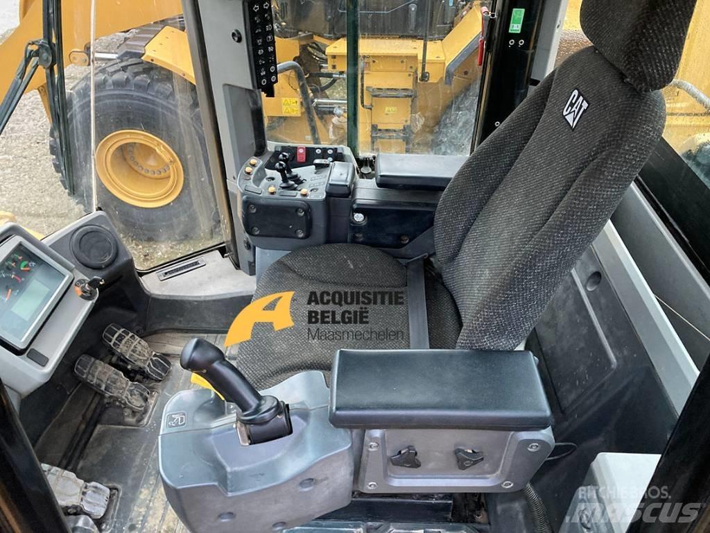 CAT 966M Pyöräkuormaajat