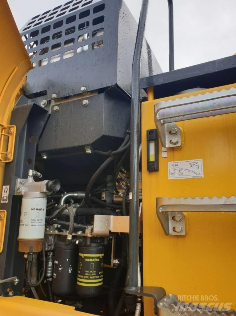 Komatsu PW148-11EO Pyöräkaivukoneet