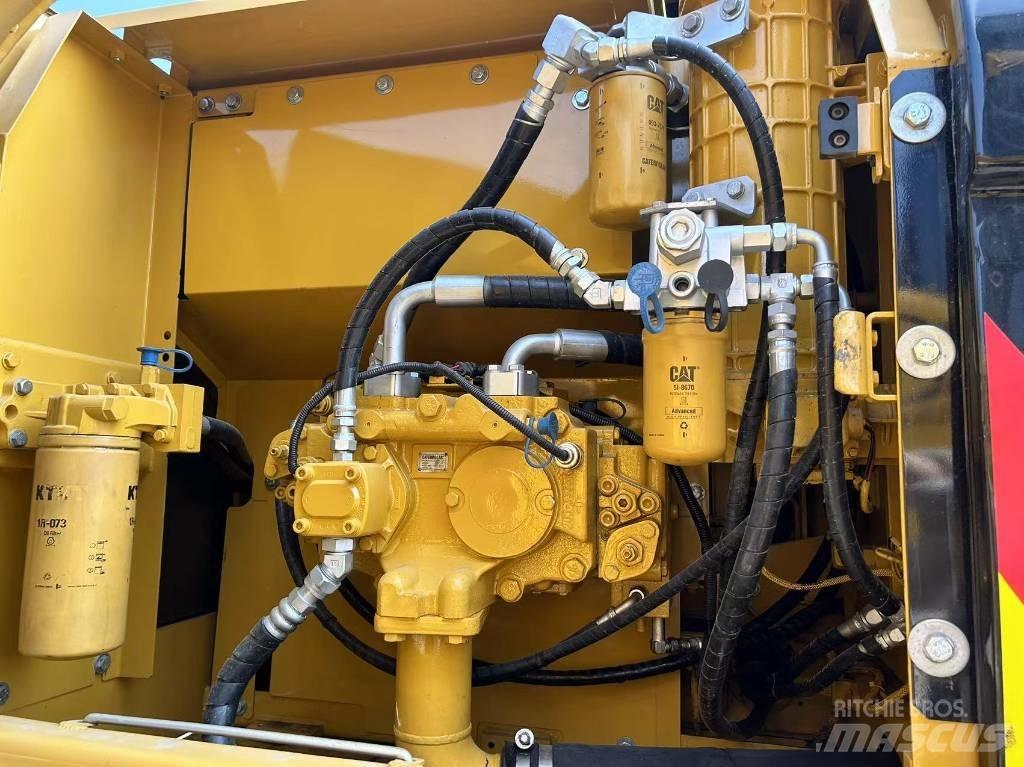 CAT 320D2 Midikaivukoneet 7t - 12t