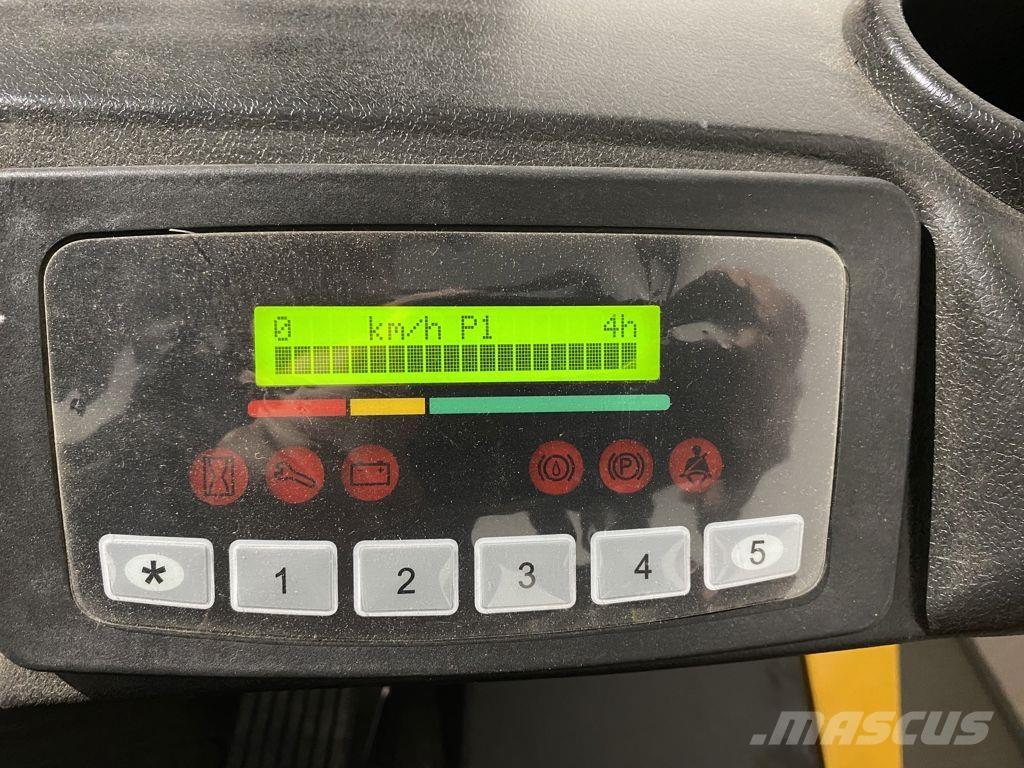 Hyundai 30B-7A Sähkötrukit